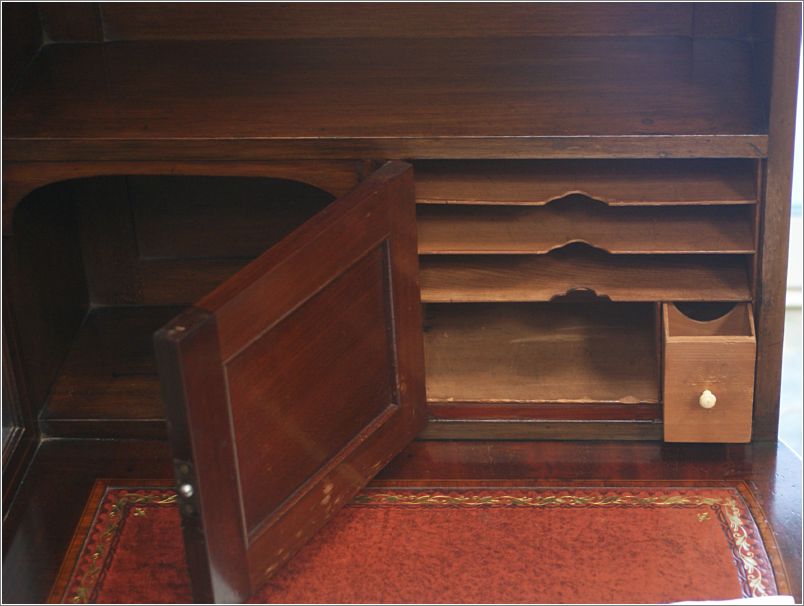 4008 Antique Inlaid Arts & Crafts Writing Desk (9)